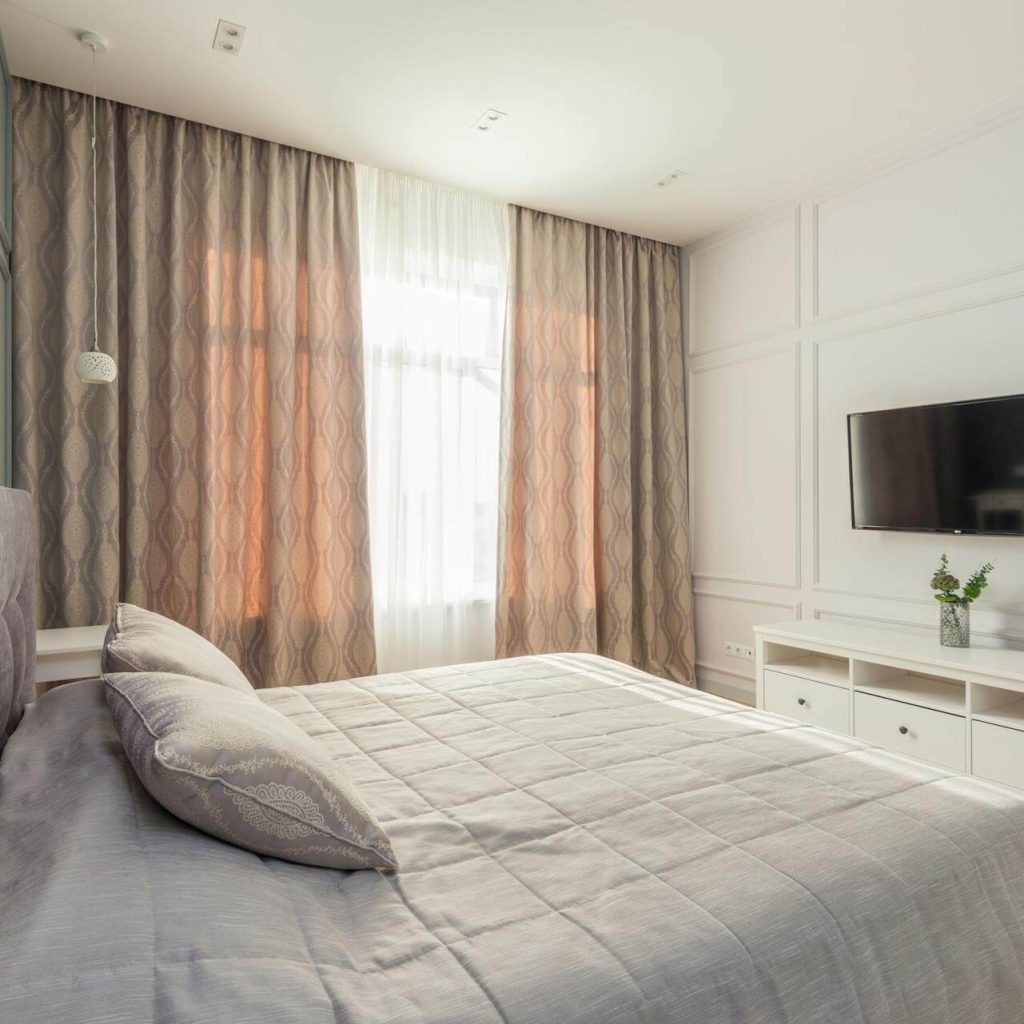 athens-crown-deluxe-1