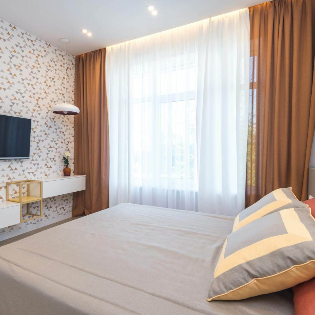 athens-crown-standard-2